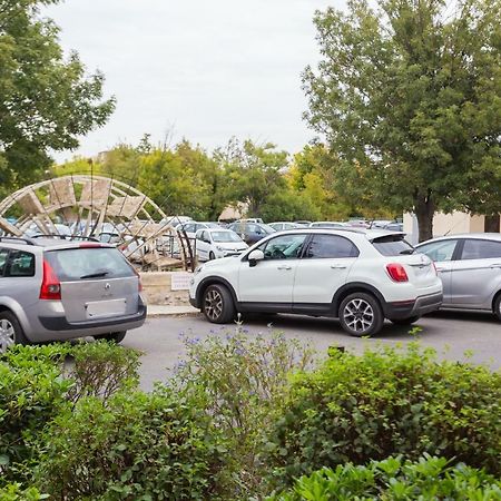 Studio Vaucluse Clovis LʼIsle-sur-la-Sorgue Εξωτερικό φωτογραφία