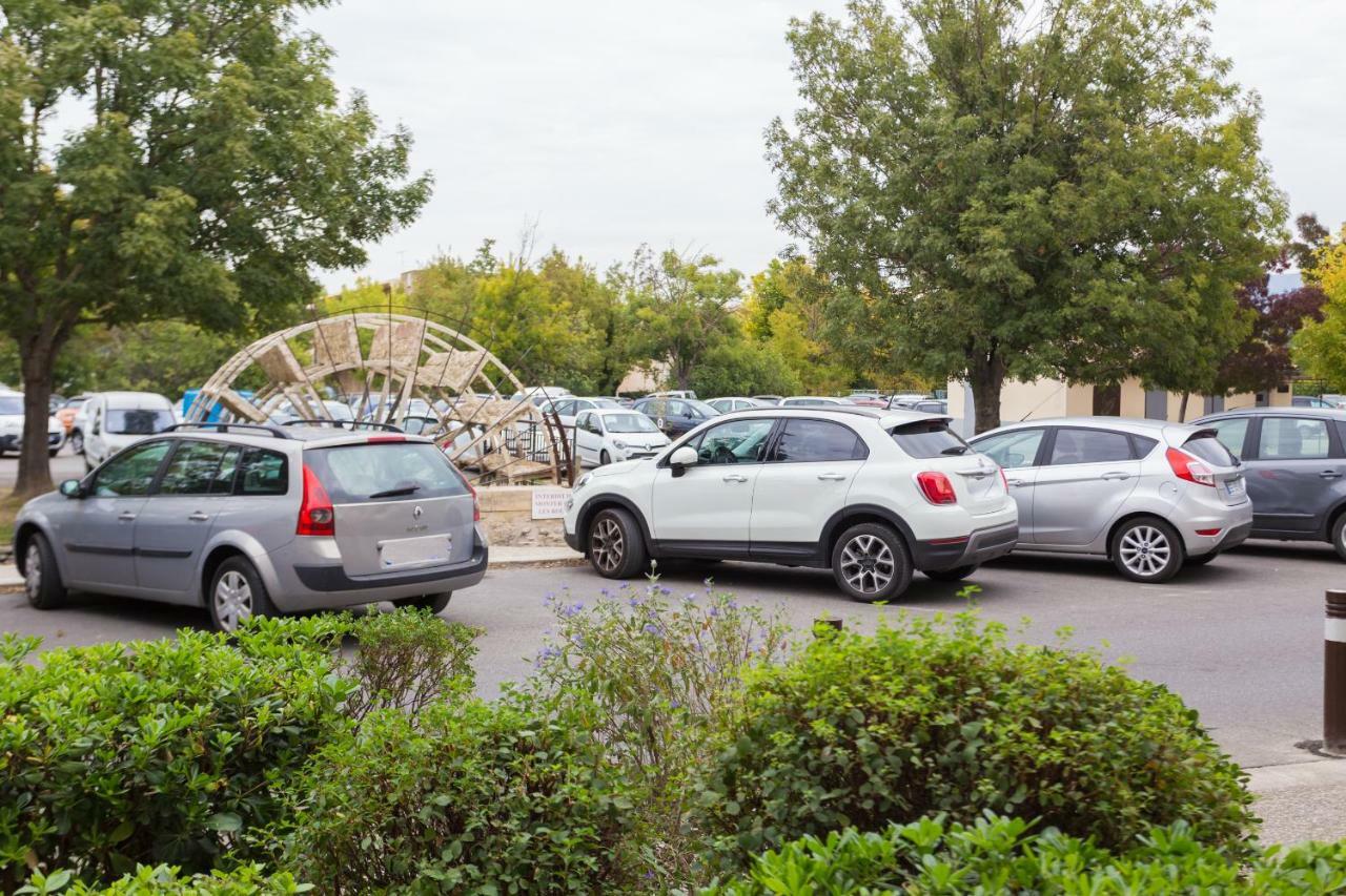 Studio Vaucluse Clovis LʼIsle-sur-la-Sorgue Εξωτερικό φωτογραφία